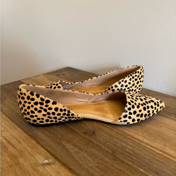 Cheetah Print Women’s Shoe‎ - Picture 2 of 4